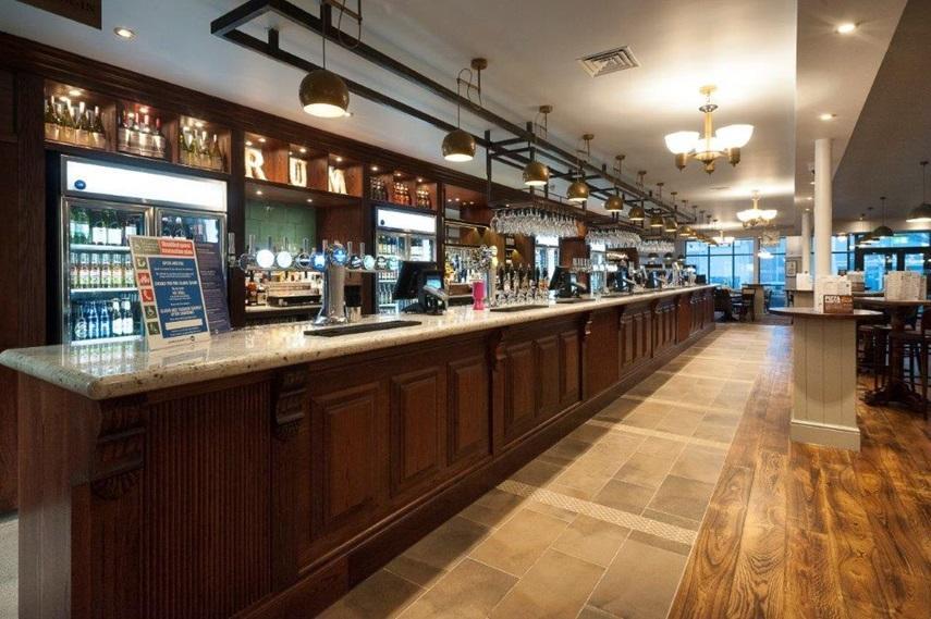 מלון הארוויץ' The Bottle Kiln Wetherspoon מראה חיצוני תמונה